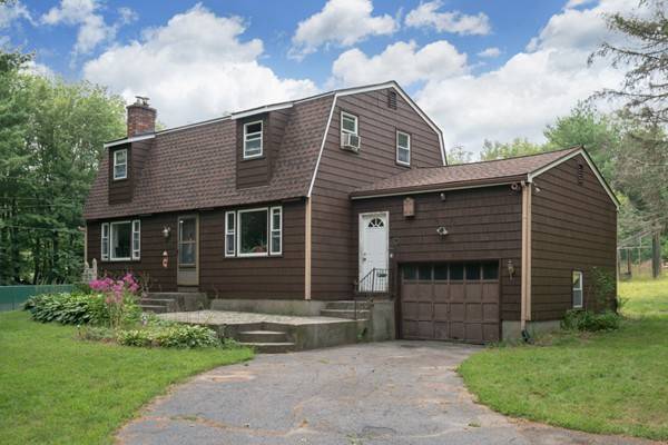 11 Glenmere Rd, Charlton, MA 01507