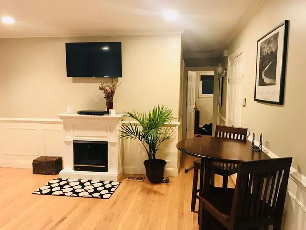 Westborough, MA 01581,5 Robin Rd