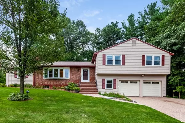 5 Deacon Hunt Drive, Acton, MA 01720