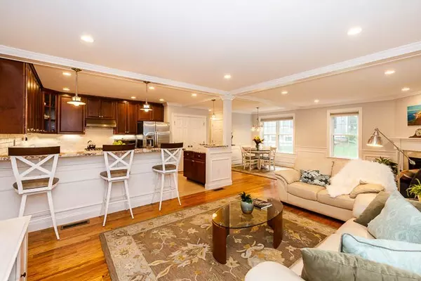 Lexington, MA 02420,6 Robinson Rd #9