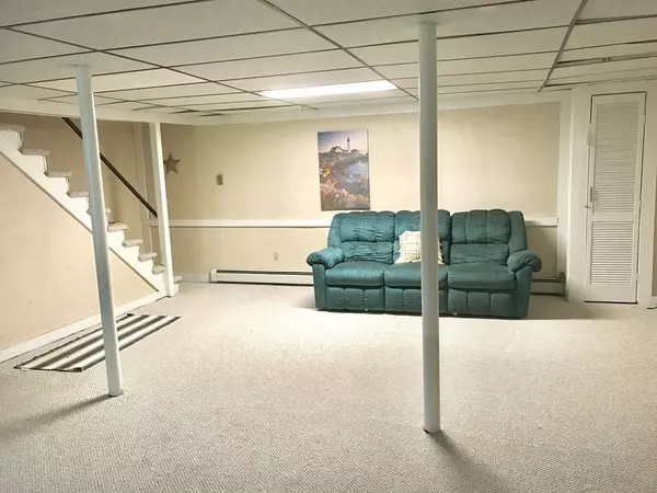 Auburn, MA 01501,63 Barbara Avenue