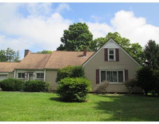 278 Cedar St, Sturbridge, MA 01518