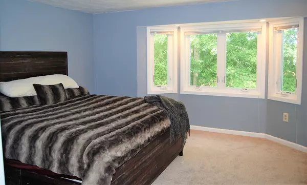 Plymouth, MA 02360,50 Westcliff Dr #50