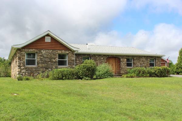 Sturbridge, MA 01566,13 Willard Road