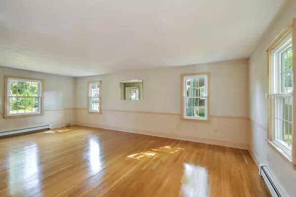 Plymouth, MA 02360,18 Grandview Dr