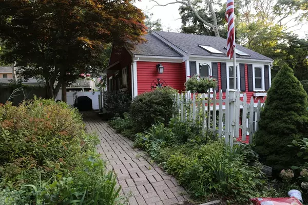 Plymouth, MA 02360,37 Cary Rd