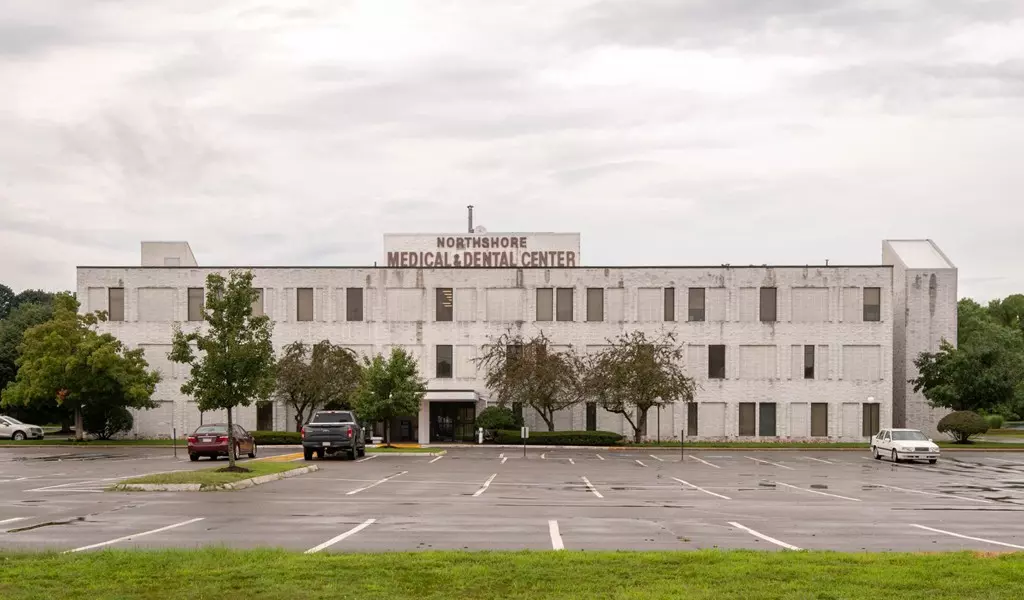 Peabody, MA 01960,6 Essex Center Dr. #201