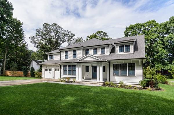 7 Park Ave, Wellesley, MA 02481