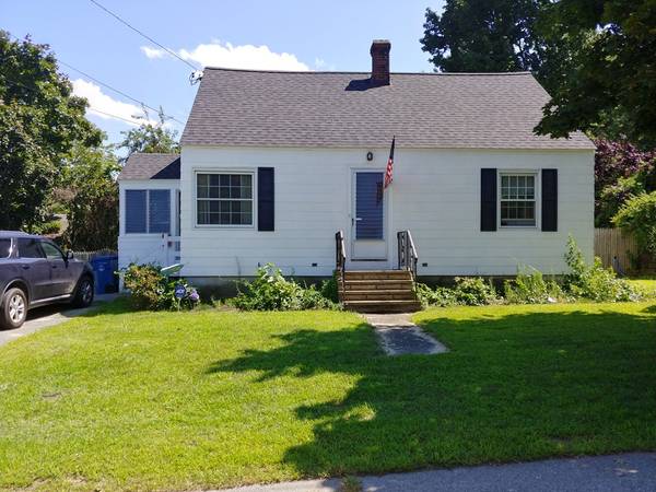 2 E Sylvester St, Lawrence, MA 01843