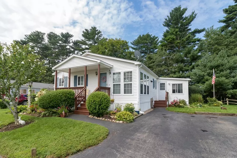 11 Jill Marie Drive, Carver, MA 02330