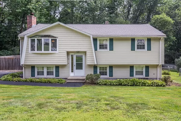 41 Greenlawn Ave, Dracut, MA 01826