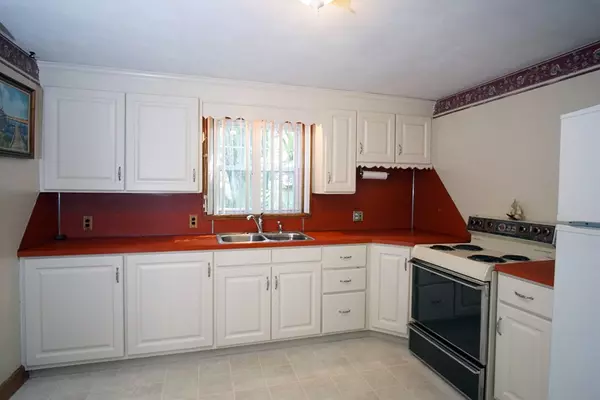 Springfield, MA 01109,31 Strathmore St