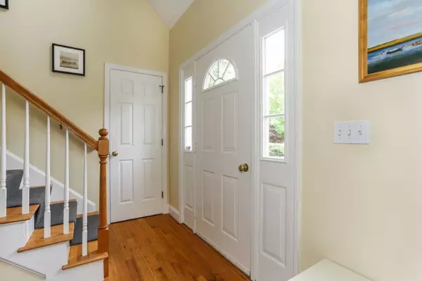 Falmouth, MA 02540,55 Hummingbird Hill Road