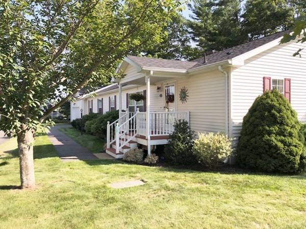 1204 Green Street #OAK POINT, Middleboro, MA 02346