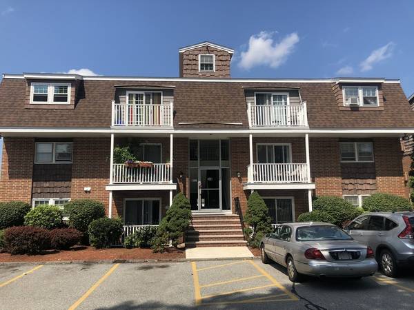 244 Mount Vernon St #1, Lawrence, MA 01843