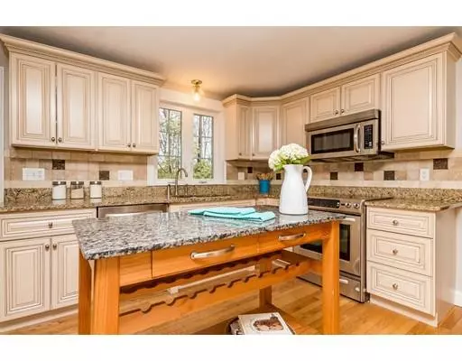 Mendon, MA 01756,1 Resthaven Rd