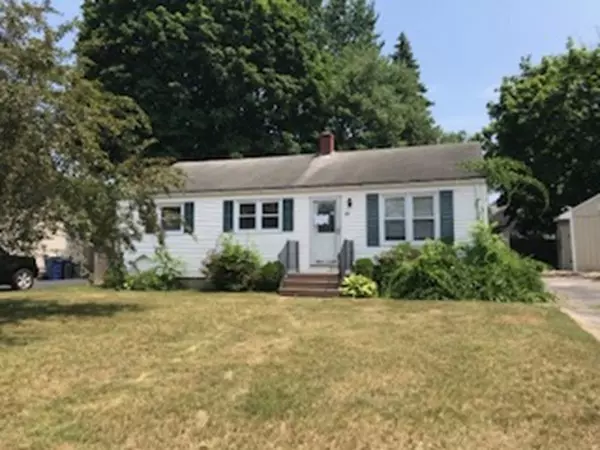 84 Crystal Dr, Warwick, RI 02889