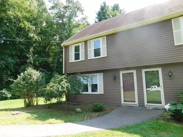 Norton, MA 02766,11 Taylor Ct #11