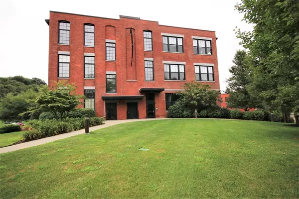 Woonsocket, RI 02895,685 Social St #112