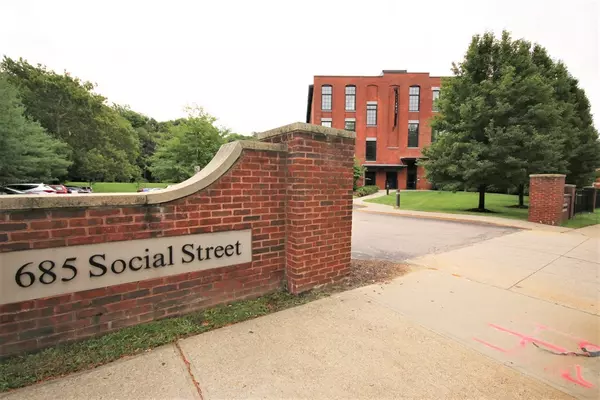 Woonsocket, RI 02895,685 Social St #112