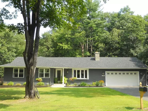 59 Mueller Rd, Holyoke, MA 01040