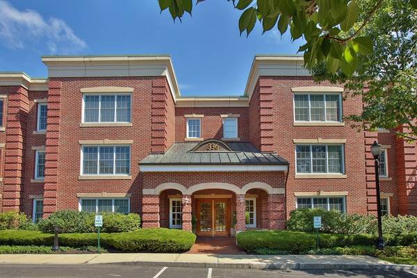 336 Boylston Street #304, Newton, MA 02467