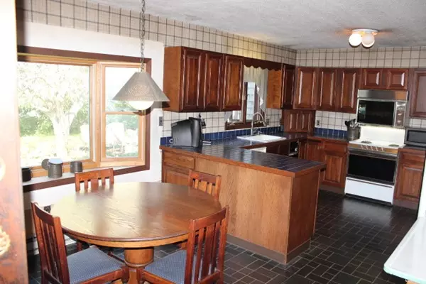 Marblehead, MA 01945,17 Pitman Rd