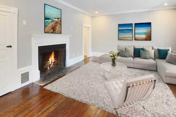 Marblehead, MA 01945,37 Mugford St