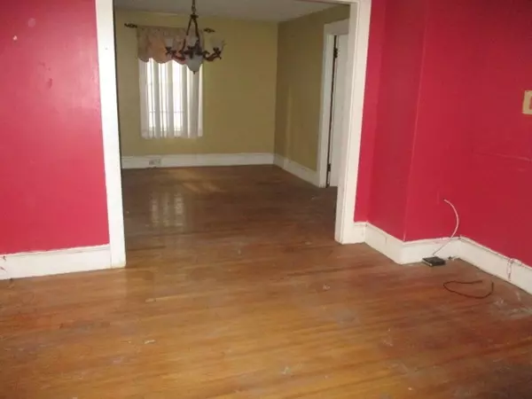 Milford, MA 01757,28 Parker Hill Ave