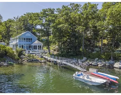 8 Tidal Cove Way, Gloucester, MA 01930