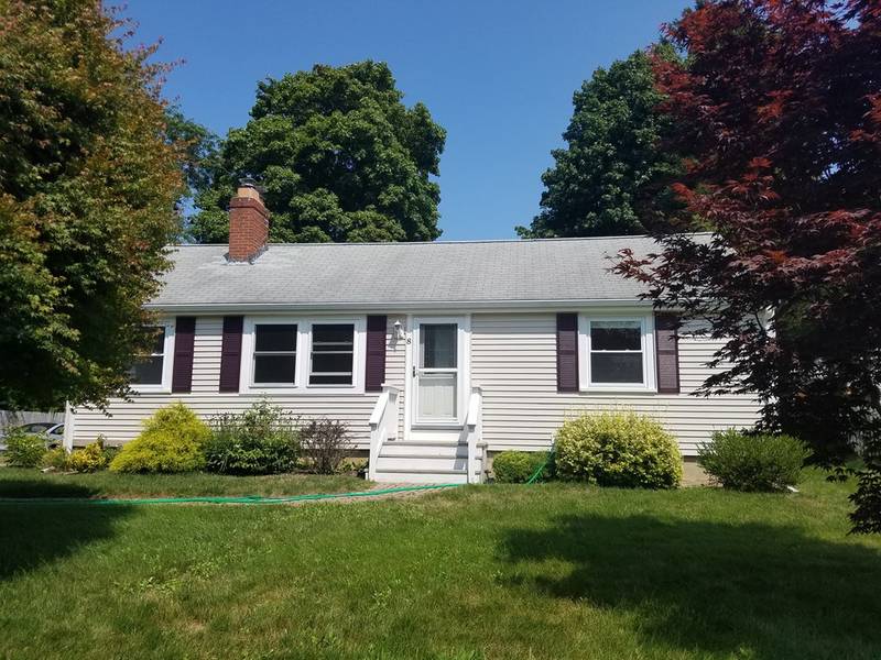 8 Bayberry Rd, Bourne, MA 02532