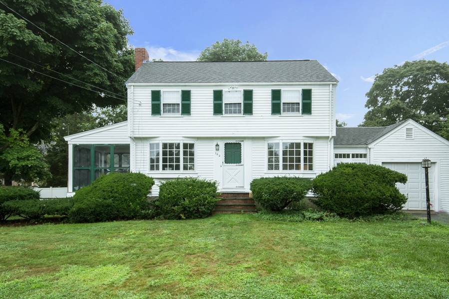 102 Greenacre Rd, Westwood, MA 02090