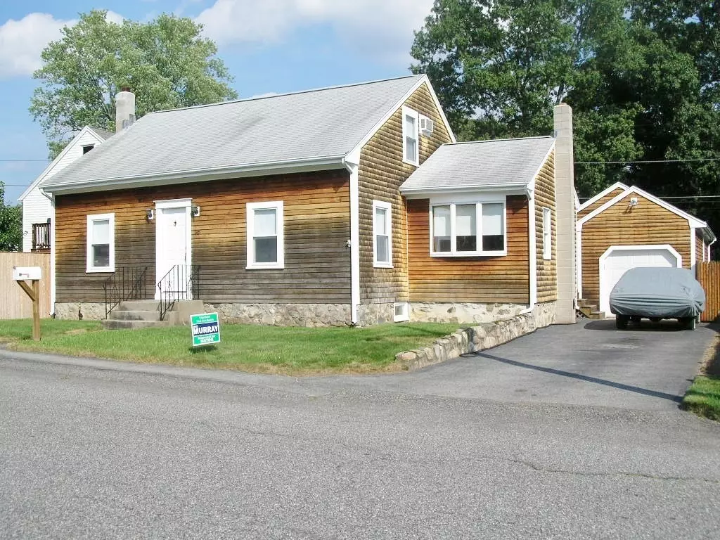 Cumberland, RI 02864,25 Myrtle Street