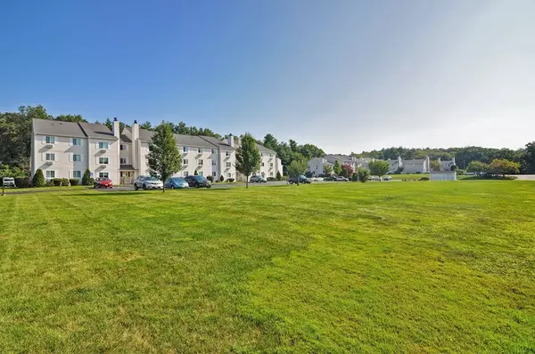 Mansfield, MA 02048,4 Erick Rd #98