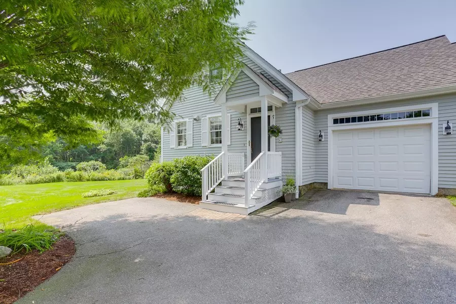 319 Stearns St #41, Carlisle, MA 01741