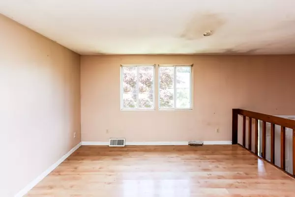 West Warwick, RI 02893,2 Legend Way