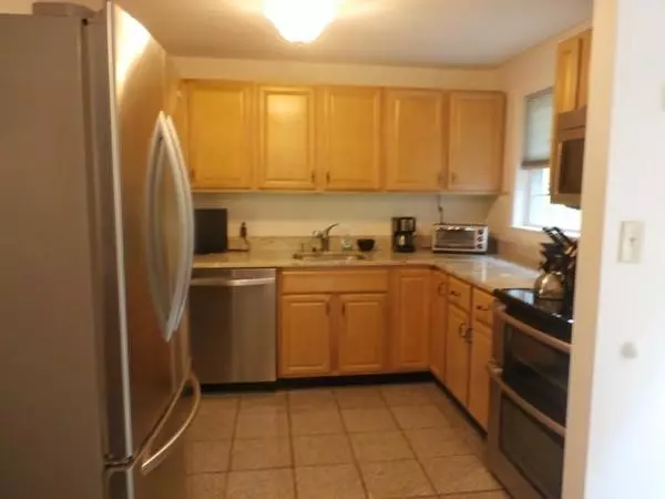 Mansfield, MA 02048,94 Mill St