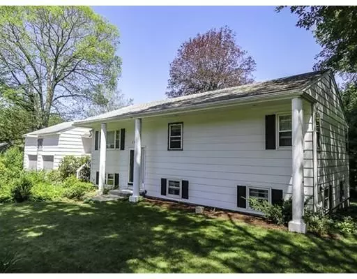 114 North St, Grafton, MA 01519