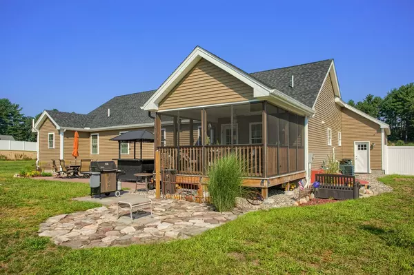Townsend, MA 01469,5 Cooperage Way