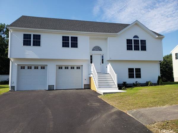 11 Vieira Drive, Peabody, MA 01960