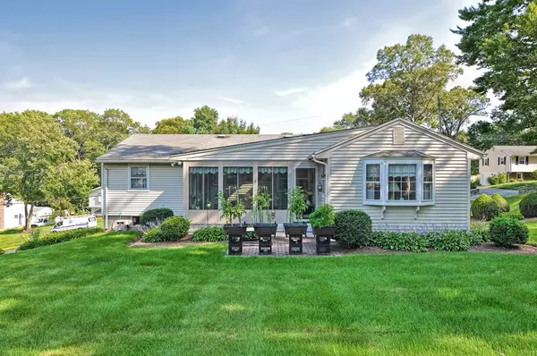 Milford, MA 01757,13 Stoney Brook Ln