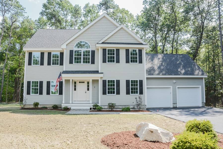 2 Ledge Rd, Chelmsford, MA 01863