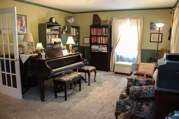 Rutland, MA 01543,116 Bushy Ln