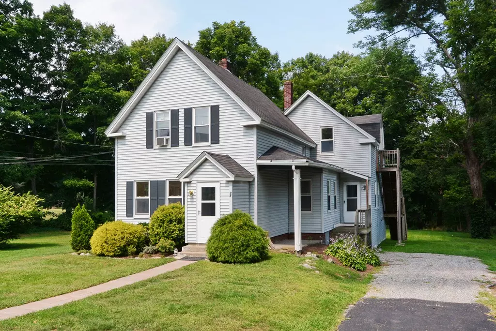 Southborough, MA 01772,26 E Main St