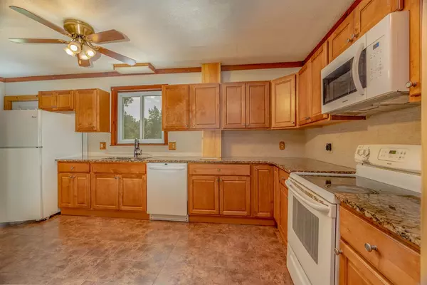 Westhampton, MA 01027,108 Main Road