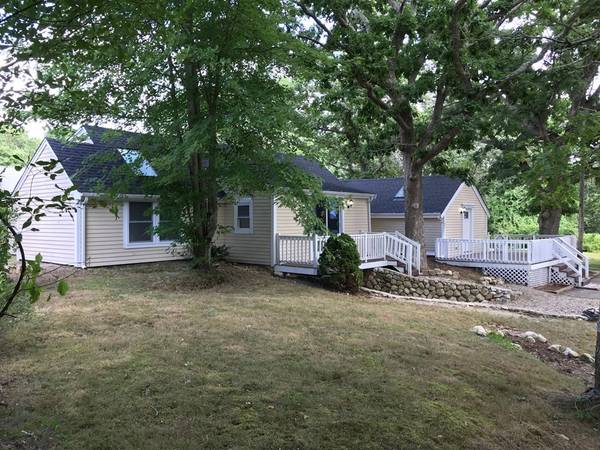 26 Old Monument Neck Rd, Bourne, MA 02532