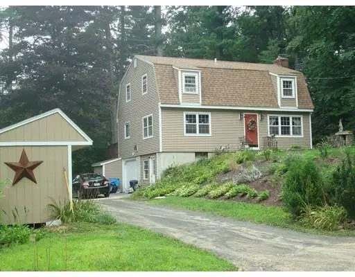 7 Old County Way, Holland, MA 01521