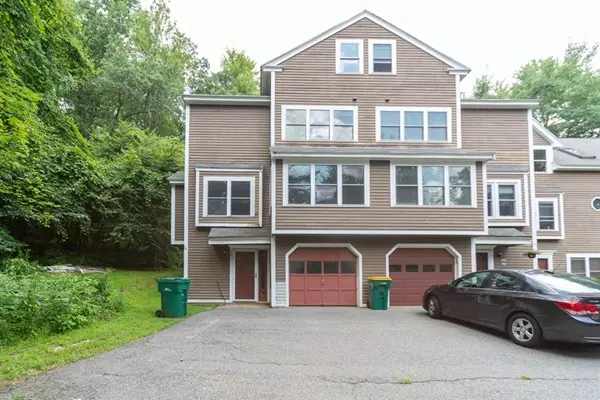 16 W Meadow Estates Dr #16, Townsend, MA 01474