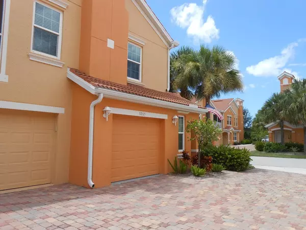 Cape Coral, FL 33909,1769 Concordia Lake Circle #3205