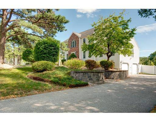 Webster, MA 01570,22 Blueberry Way